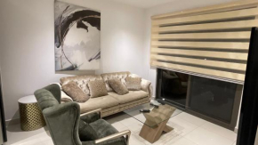 One Bedroom Apt near Airport